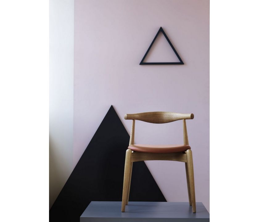 CH20 | ELBOW CHAIR