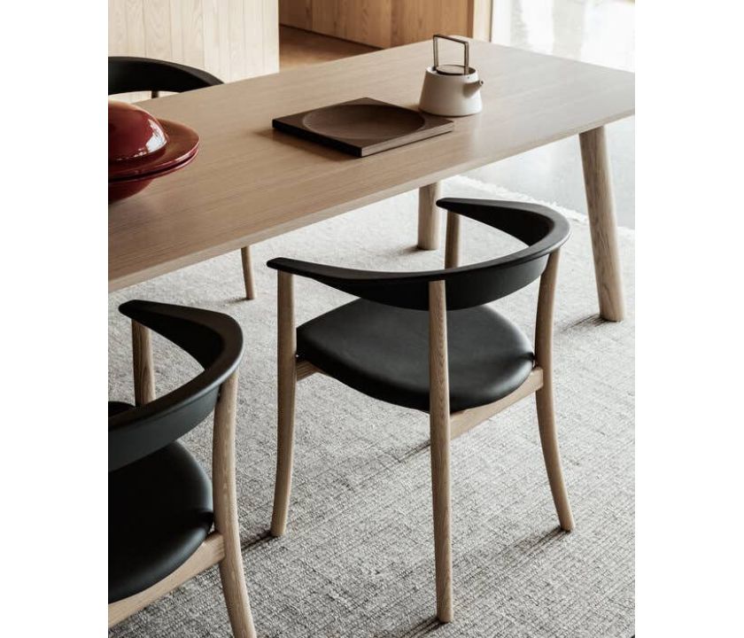 Стол и стулья Naoto Bull and Belle