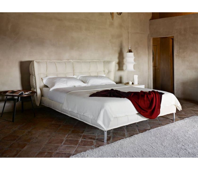 Кровать HUSK BED by Patricia Urquiola