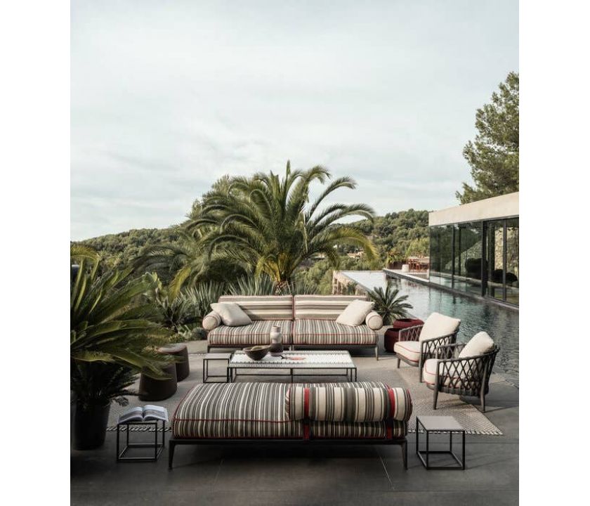 Столик Canasta '13