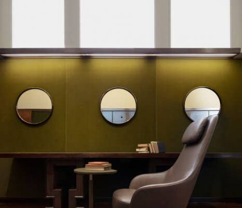 Столик Sir Vito